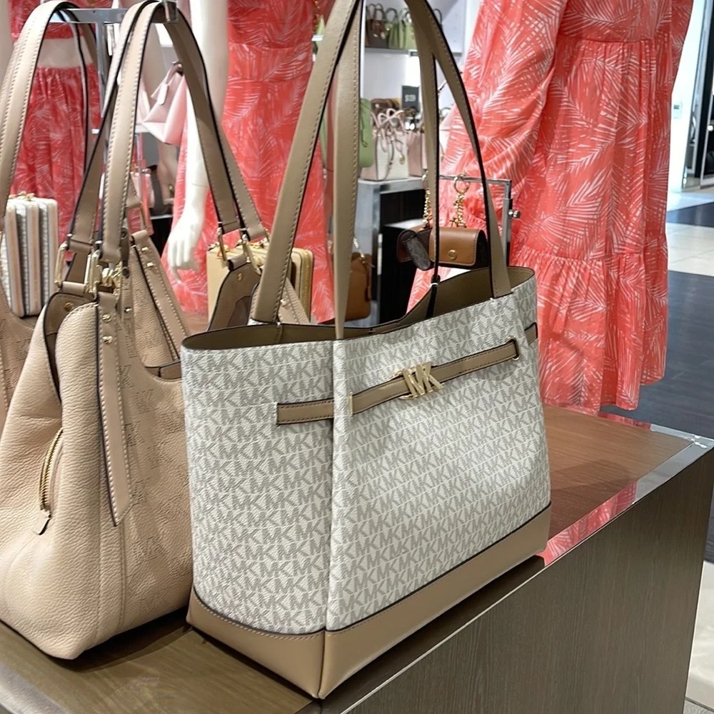 MICHAEL KORS Reed Large Logo Shoulder Tote Bag Camel Combo  NWT